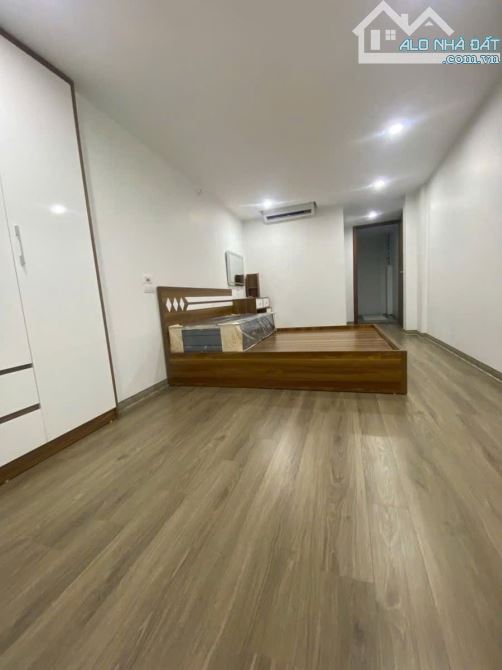Bán nhà gấp khu vực Trường Chinh, 6T, full nội thất, 4 ngủ khép kín, giá chỉ 7.5 tỷ - 2