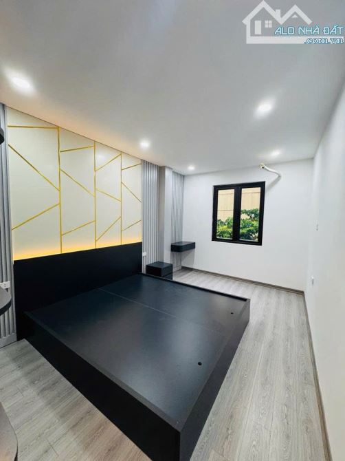 Bán Nhà Hoàng Hoa Thám DT 55m2x4 Tầng Lô Góc 2 Thoáng Giá Nhỉnh 8 Tỷ - 2