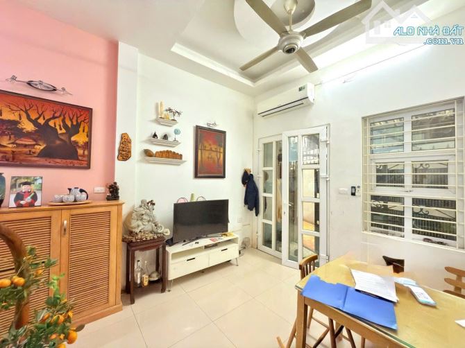 Bán nhà Thịnh Quang, 4T, 6.9 tỷ - 2