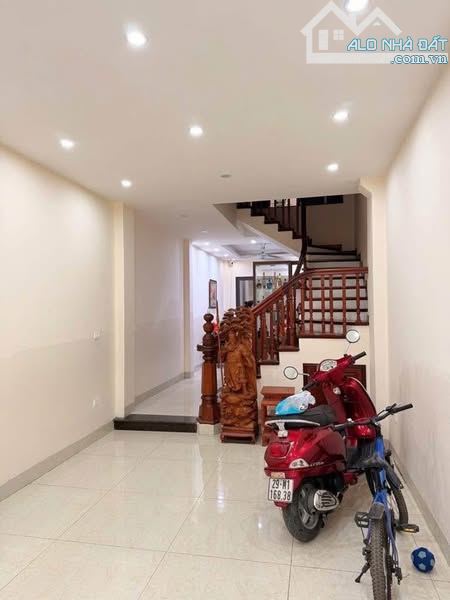 CẦN BÁN GẤP NHÀ Phân lô vỉa hè ô tô tránh Tây Mỗ 90m 4 tầng 15,8 tỷ - 2