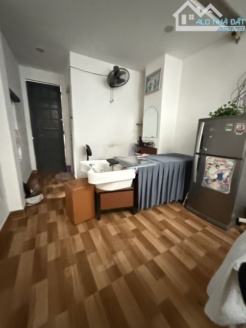 ✅ BÁN NHÀ VÕ NHƯ HƯNG – VỊ TRÍ VÀNG ✅  • DT: 110m² (7×15.5) = GIÁ : 16.5 tỷ  • 2 mặt tiền - 2