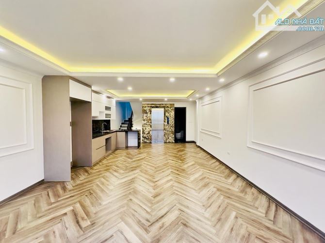 Mặt phố Khương Đình, 7T thang máy mới đẹp, gara, vỉa hè, kinh doanh, thông sàn 48m2 - 2