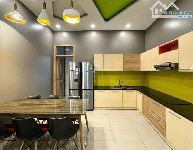 BÁN NHÀ MỚI 3 TẦNG – HẺM THÔNG SÁT MẶT TIỀN SONG HÀNH, QUẬN 12 -114M2 - 2