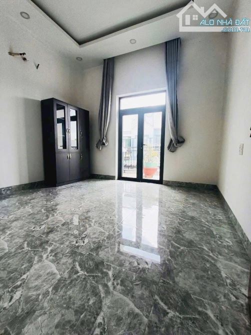 Nhà Phú Hoà – Hẻm 269 Nguyễn Thị Minh Khai, 4 x 23,7 = 94m², TC 60m² – đường bê tông 4m - 2