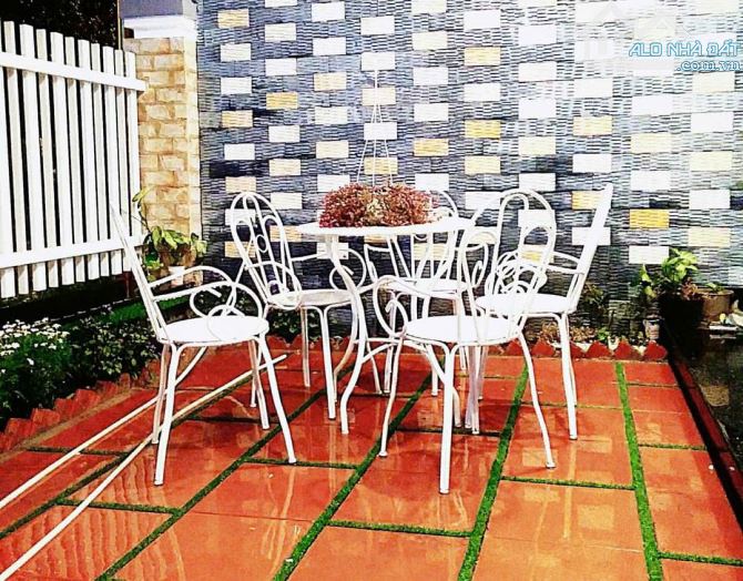 CHO THUÊ VILLA SÂN VƯỜN NGÔ TẤT TỐ P8 ĐÀ LẠT - 6PN, FULL NỘI THẤT - 23 TRIỆU/THÁNG - 2