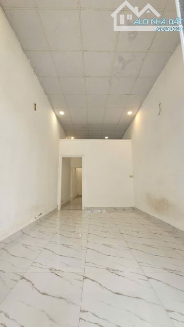 Bán nhà cấp 4 TĐC Hòn Rớ 1 Đường Phan Huy Ích !! √ Vị trí : cách biển chỉ 100m - 2