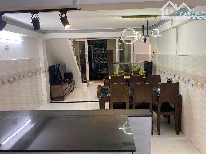 CHÍNH CHỦ GỬI BÁN NHÀ GÁC LỬNG NHƯ HÌNH - HẺM CẠN 3 GÁC – TRUNG TÂM QUY NHƠN. - 2