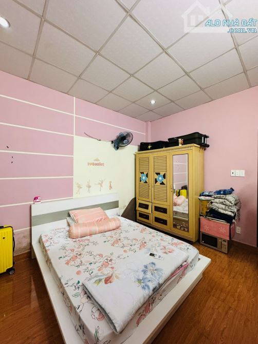 Nhà 64m2 - 2 tầng 3 phòng - đường 7m thông ngay coopmart bình tân - 2