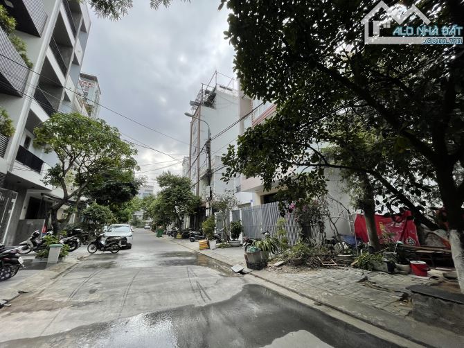 Cần bán đất MT đường Lý Thánh Tông. DT 131m2. Đối lưng đường Phạm Văn Đồng - 2