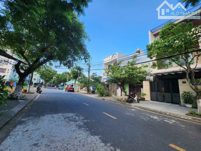 Cần bán đất đường Nguyễn Đình. Sát góc. Giá chỉ nhỉnh 10tỷ - 2