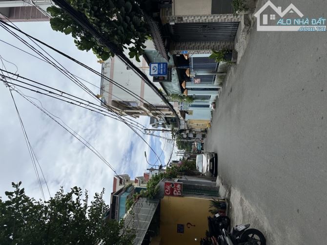 Bán lô đất trống full thổ cư Quận Gò Vấp hẻm xe hơi đường Nguyễn Văn Lượng Phường 17 SHR - 2