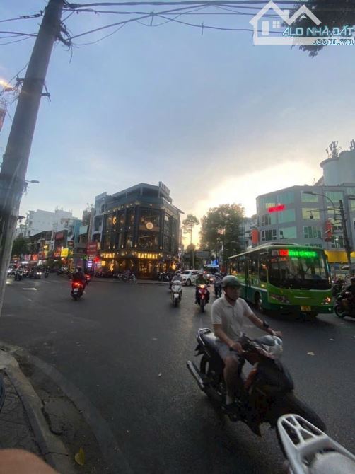 🔥[QUẬN 1] MẶT TIỀN HUYỀN QUANG ĐẤT 71M2 - NGANG HƠN 4M - CHỈ 11.2 TỶ - 2