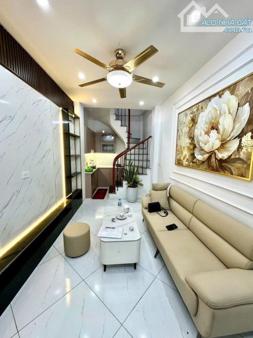 5.x TỶ PHỐ MINH KHAI, 50m RA PHỐ, NGÕ BA GÁC RỘNG, 2 THOÁNG VĨNH VIỄN, 3 NGỦ Ở LUÔN. - 2