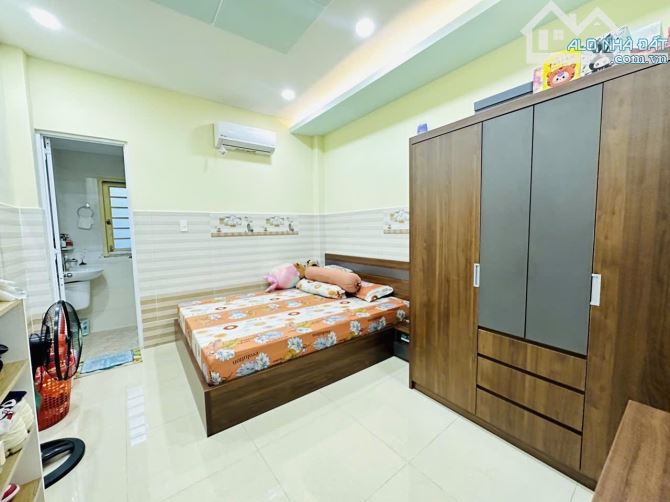 PHÚ NHUẬN - CHỈ 7.7 TỶ HXH HOÀNG HOA THÁM 68M2 3TẦNG 4PN - KHÔNG QH - 2
