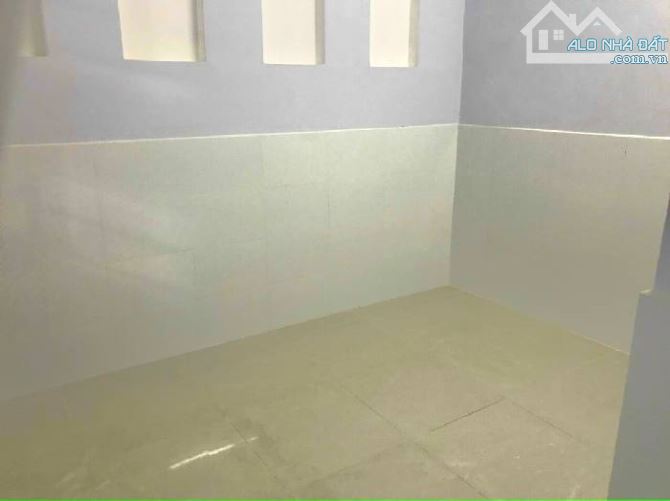 Nhà cấp 4 diện tích 5x11m cách mặt tiền 20m đường Huỳnh Văn Nghệ Phường 12 Gò Vấp SHR - 2