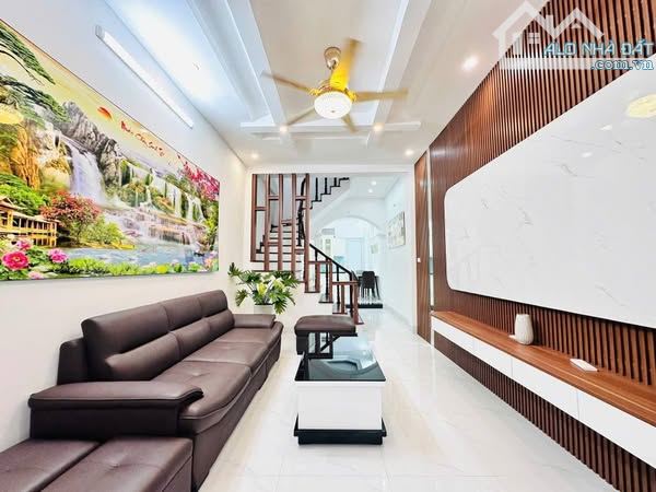 HOÀNG CÔNG CHẤT - SỔ  PHÂN LÔ-   VỈA HÈ DỪNG ĐỖ NGÀY ĐÊM -  Ô TÔ VÀO NHÀ - GIÁ ĐẦU TƯ - 2