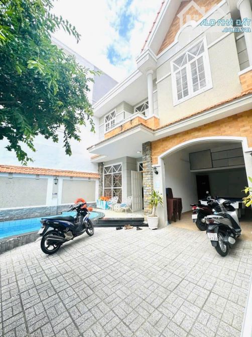 BÁN BIỆT THỰ LẠC LONG QUÂN CÁCH CÔNG VIÊN HỒ 30M, GIÁ TỐT NHẤT KHU VỰC 22.5 TỶ - 2