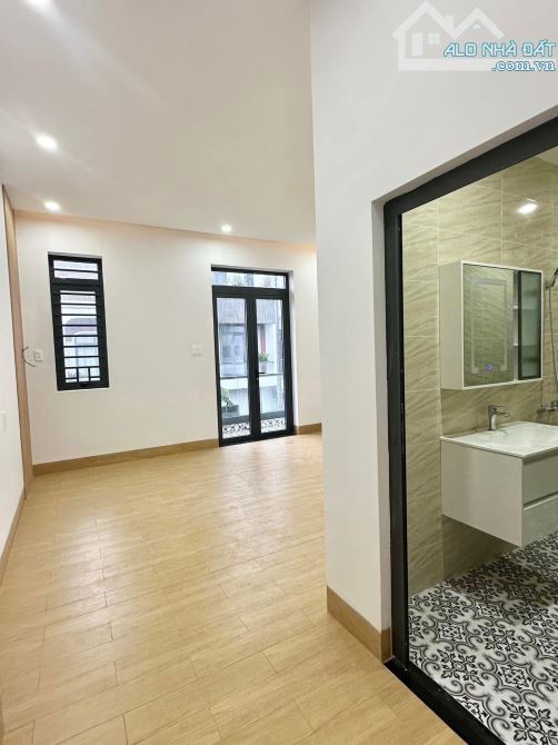 NHÀ LẦU KIẾN TRÚC HIỆN ĐẠI ĐƯỜNG 7A KHU VĂN HOÁ TÂY ĐÔ - CÁI RĂNG - 2
