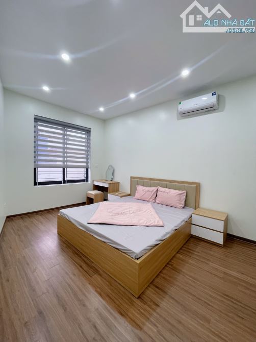 Trịnh Đình Cửu, nhà dân xây,lô góc, ô tô đỗ gần giá chỉ hơn 5tỷ - 2