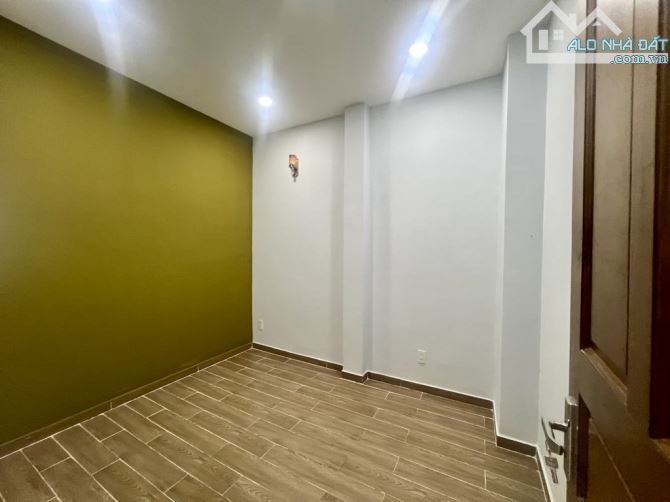 140m2, BÁN TOÀ CHDV 26 PN, 7 TẦNG, 2 TỶ/Năm, NGUYỄN THÁI SƠN, P5 Gò Vấp, 27 TỶ NHỈNH - 2