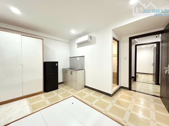 bán tòa nhà CHDV Lê Văn Sỹ, P12, Quận 3.DT:4.1x10m.NH6.3m .CN 51m2 .9p .Gía 9.8 tỷ (TL) - 2