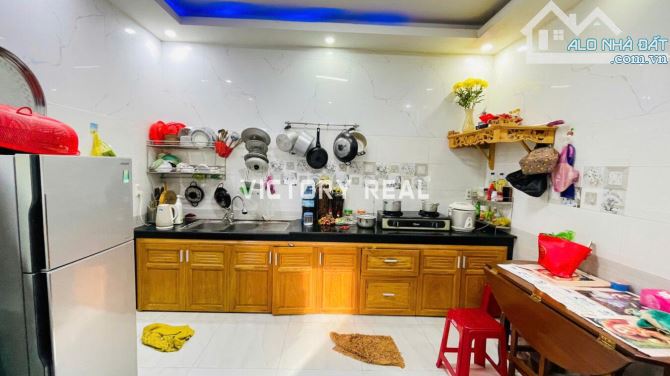 Cần bán nhà cấp 4 100m2, ngang 4, dài 25 mét Hẻm xe hơi đường Hồ Xuân Hương, P.09, Đà Lạt - 2