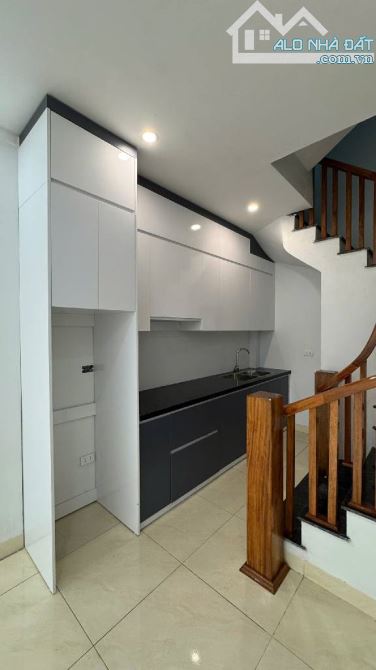 Bán nhà Thanh Liệt, Kim Giang, Hoàng Mai, 6.3 tỷ. 32m, 5 tầng, ô tô qua cửa - 2