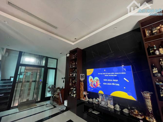 🏡 LÔ GÓC 48/75m² – 7 TẦNG THANG MÁY PHỐ LÝ NAM ĐẾ– GIÁ NHỈNH 40 TỶ TL – Ô TÔ ĐỖ CỬA – 3 M - 2