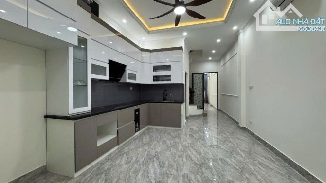 BÁN NHÀ 4 TẦNG, 71M² NGÕ THÔNG NGUYỄN VĂN CỪ – Ô TÔ ĐỖ CỬA – GẦN ÁI MỘ, HỒNG TIẾN, BỒ ĐỀ – - 2