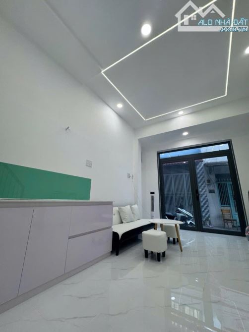 NHÀ ĐẸP LŨY BÁN BÍCH, TÂN PHÚ, 3.3x5.5M, 1 TRỆT 2 LẦU, 2PN, 3WC, GẦN ĐẦM SEN. GIÁ 2.99 TỶ - 2