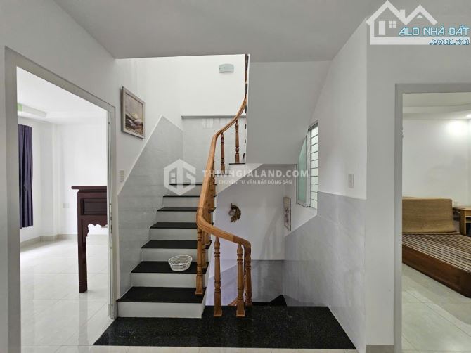 BÁN NHÀ 1 TRỆT 1 LẦU MẶT TIỀN VÀO GẦN HẺM Ô TÔ 4m ĐƯỜNG BÌNH GIÃ [ 5.3 x 11.2 ] 60m2 - 2