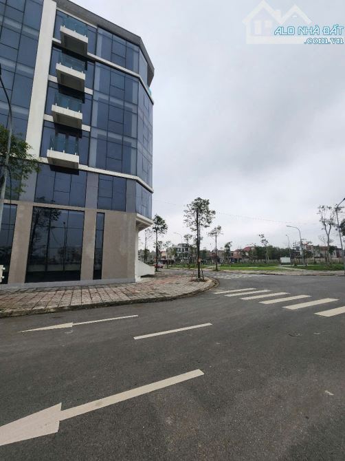 BÁN ĐẤT TRỤC CHÍNH 27M DỰ ÁN HIMLAM THỤ NINH, TP BẮC NINH / DT 81M2 MT 4,5M GIÁ 8,8 TỶ - 2