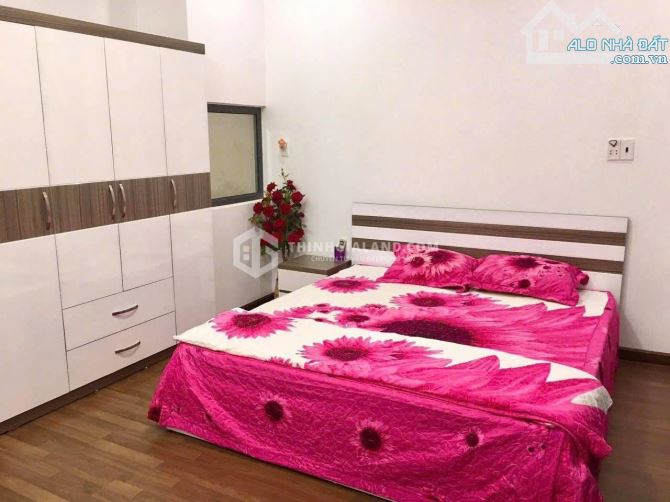 BÁN NHÀ 1 TRỆT 2 LẦU HẺM Ô TÔ ĐẾN NHÀ ĐƯỜNG PHAN CHU TRINH GẦN BIỂN BÃI SAU GIÁ CHỈ 5t2 - 2