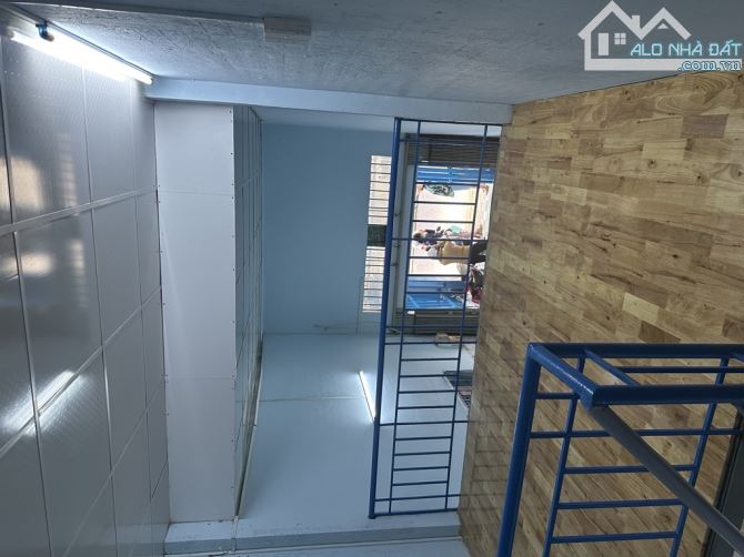 nhà chưa qua đầu tư 53m2, giáp Bình thạnh - 2
