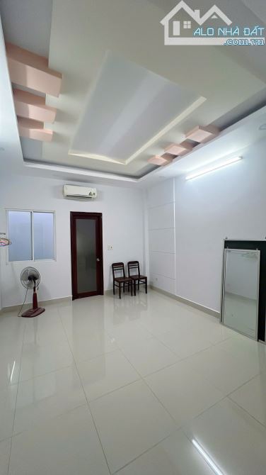 Hiếm! Nhà(4x15m)3pn4wc- HXT 8m đối diện công viên Đặng Thùy Trâm-Bình Lợi. Gía 10tỷ - 2