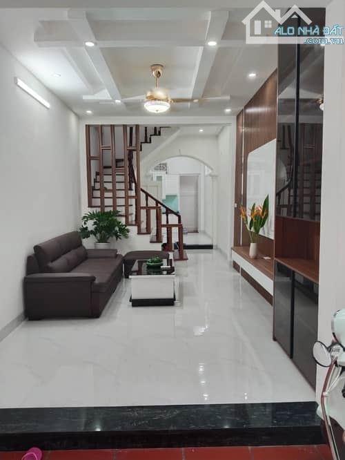 Bán nhà Quan Hoa, Cầu Giấy, 47m2, 4 tầng, giá 12.9 tỷ - 2