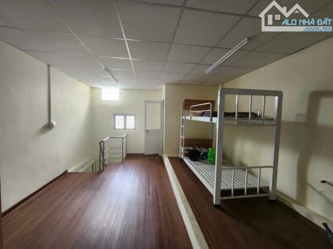 Bán Nhà 50m2 Nhỉnh 5 tỷ Cầu Nguyễn Văn Cừ Quận 5, 2 tầng cho thuê dòng tiền 30tr/Tháng - 2