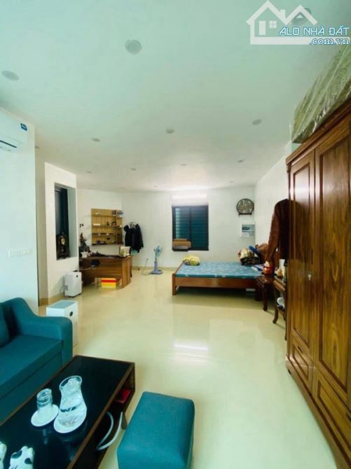 SIÊU PHẨM TT CẦU GIẤY - 6 TẦNG - THANG MÁY - NGÕ THÔNG - KINH DOANH - 55m, 15,9 TỶ - 2