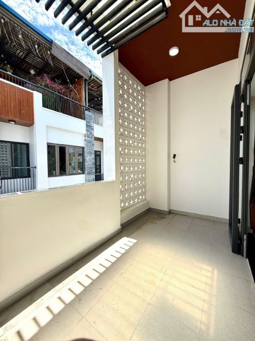 Nhà 3 tầng kiên cố – 408/26/10 Hoàng Diệu - 26
