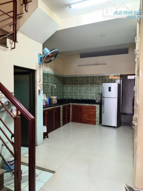 Bán Nhà Quận 6, KDC Bình Phú , 3Tầng, 70m2, Nhỉnh 9Tỷ (TL) - 3