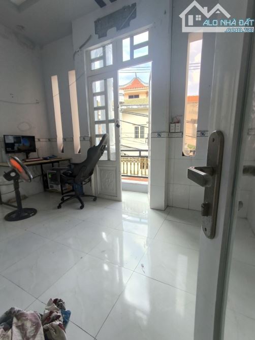 Bán nhà HXH thông Trần Thị Bốc TTT ,HM , nhà đẹp  2Tx 68m2 . Giá chỉ  3.95  tỷ (TL) - 3
