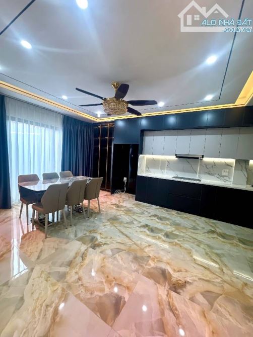 HIẾM - FULL NỘI THẤT- FULL CÔNG NĂNG- 6 TẦNG THANG MÁY- OTO ĐỖ CỬA- TRUNG TÂM GIA THỤY  Ng - 3