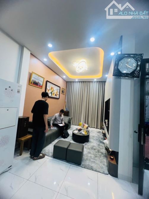 ĐẸP THẬT-TRUNG TÂM NGỌC LÂM NGUYỄN VĂN CỪ, ĐI BỘ RA CHỢ -20M MP NGUYỄN VĂN CỪ, THANG MÁY, - 3