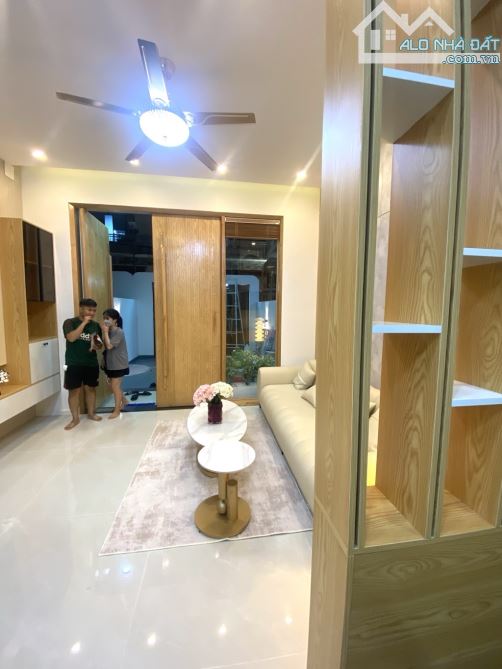 SIÊU PHẨM NHÀ 3 TẦNG, THIẾT KẾ HIỆN ĐẠI, FULL NỘI THẤT SANG TRỌNG, TRUNG TÂM LIÊN CHIỂU. - 3