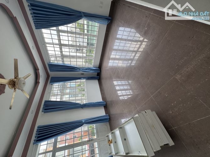 Bán Nhà 3 Tầng Hẻm 6m Linh Đông 200m2 Ngang 8m 4PN gần Phạm Văn Đồng Chợ Thủ Đức Giá 12,2 - 3