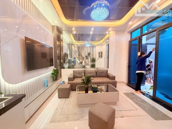 BÁN NHÀ NGÕ 82 KIM MÃ – 27M² x 5 TẦNG – 3 PHÒNG NGỦ – GIÁ 6.5 TỶ - 3