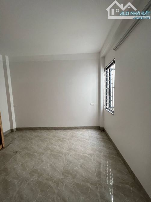 SIÊU PHẨM THẠCH BÀN – NHÀ ĐẸP 5 TẦNG – NỞ HẬU TÀI LỘC – 5 NGỦ Nội Thất cơ bản - 3