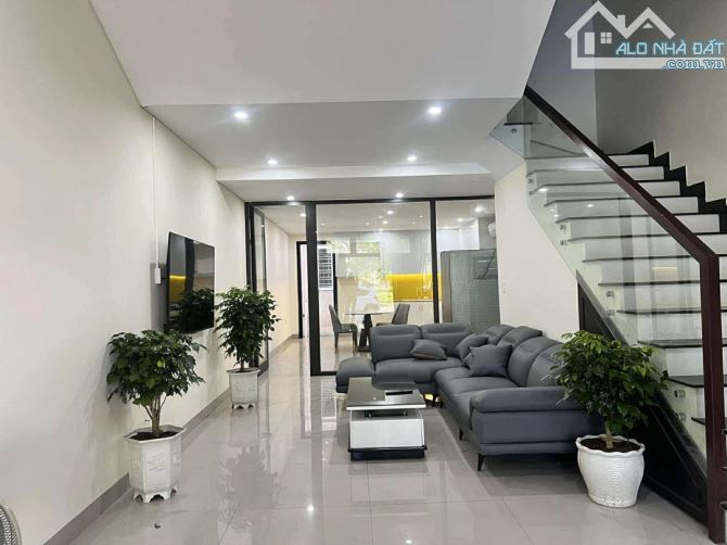 BÁN NHÀ 4 TẦNG 4MÊ SIÊU ĐẸP ĐƯỜNG BÙI CÔNG TRỪNG HOÀ XUÂN GIÁ CHỈ 8,5 TỶ - 3