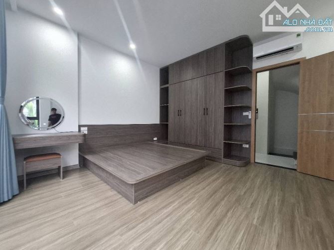 Bán nhà Nguyễn Văn Linh-Thạch Bàn 6 tầng thang máy - 3