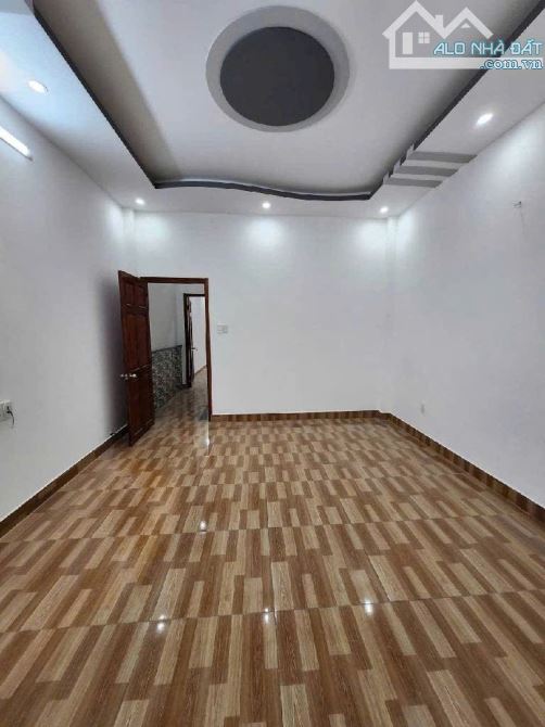 ⭐⭐⭐Bán Nhà Lê Văn Quới , DT: 4m x 20m , Mới Xây 3 Lầu Dọn Vào Ở Liền , Gấp Gấp Bán - 3